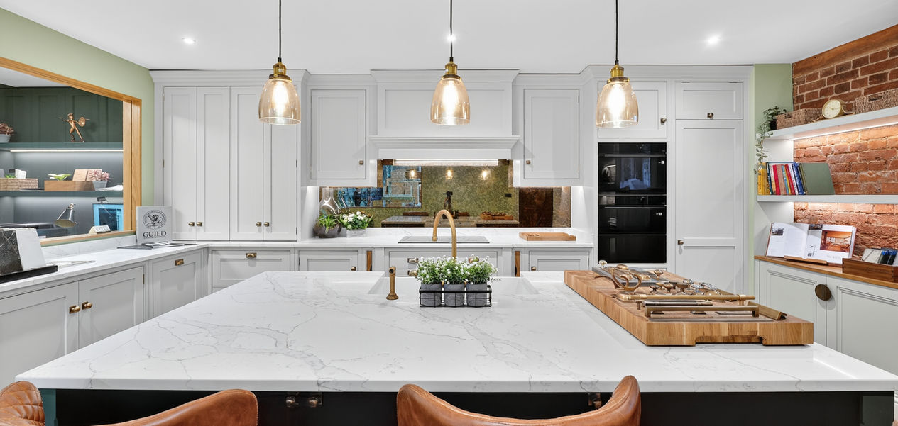 A bespoke Charles Vivian kitchen — finished project
